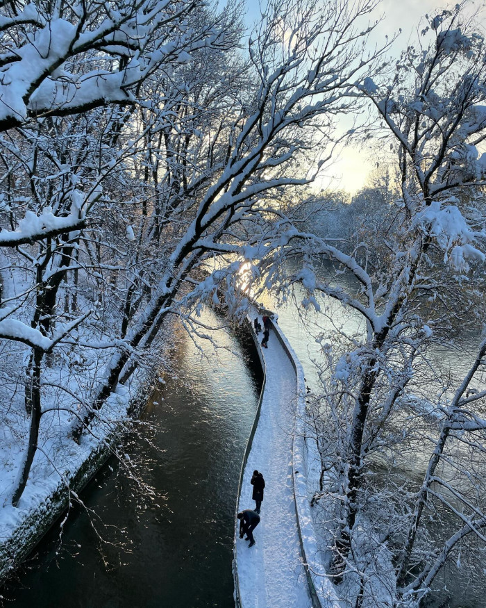 Schnee is