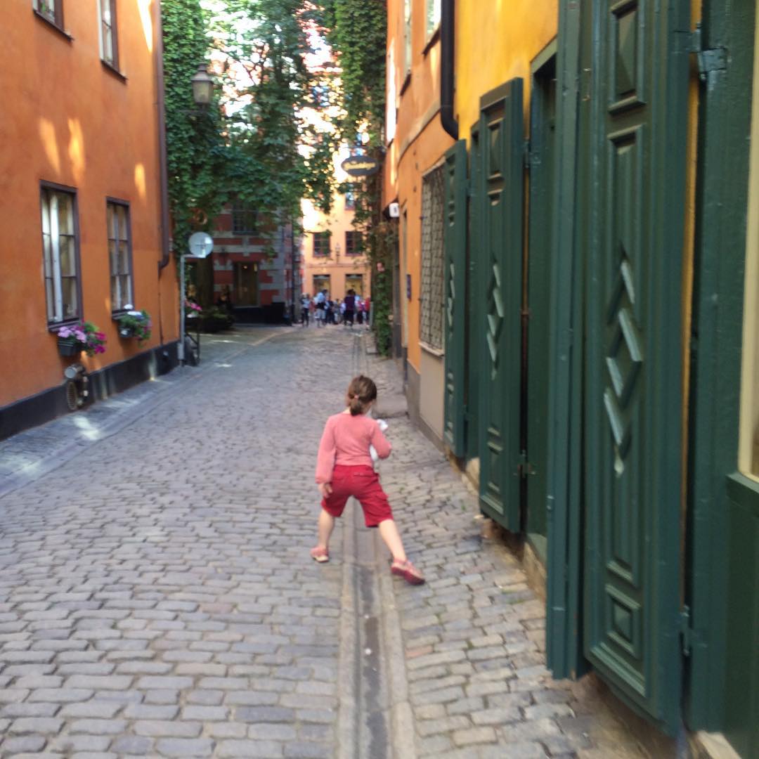 Gamla Stan. Hase immer an der Frau.