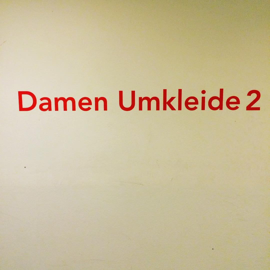 Tochter vom Sport abholen