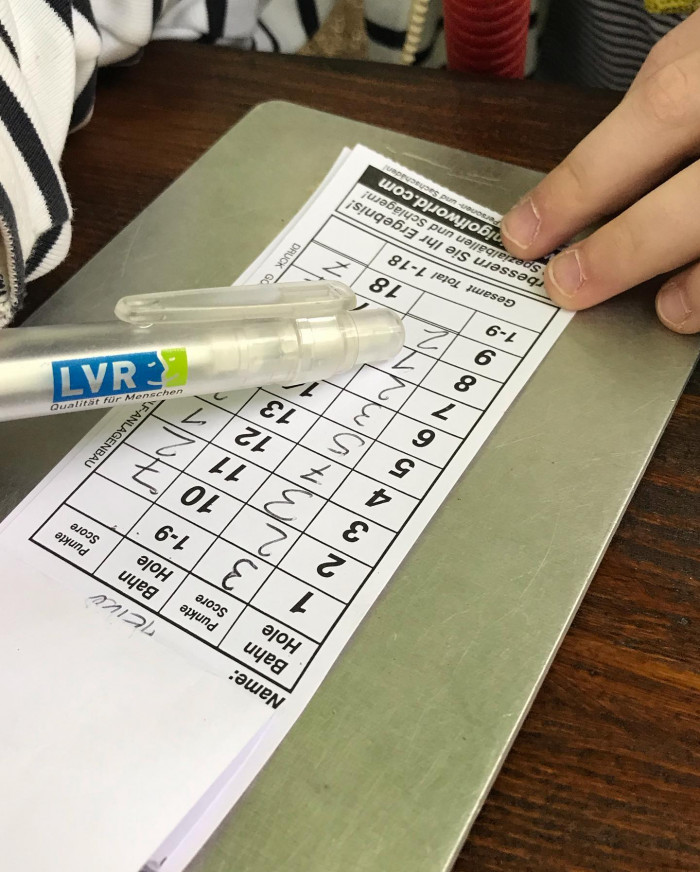 Erst ne Runde Rad, dann ne Runde Minigolf (es gewinnt nicht der mit den meisten Punkten 😞)