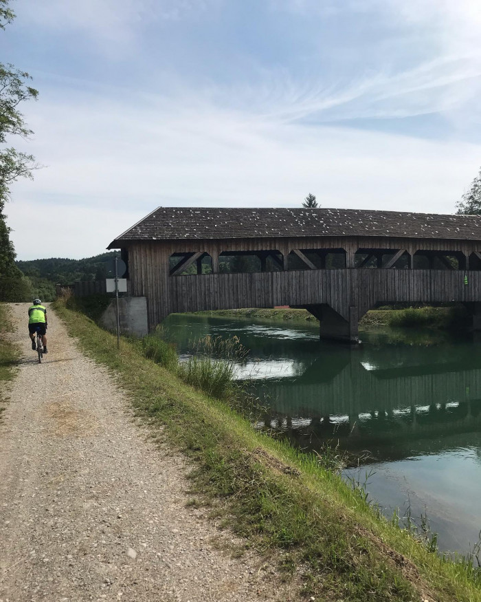 Radrunde mit @schwanzhund_ zur Pupplinger Au, Zwischenstopp am Ickinger Stausee und Biergartenabschl