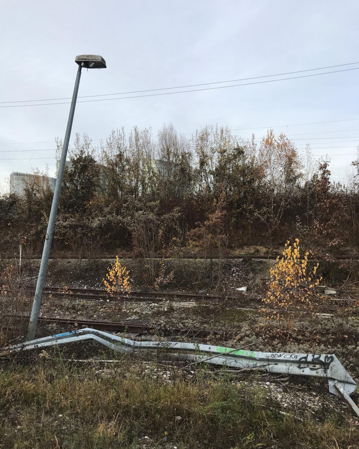 Auf dem Weg zur Arbeit ist mir zwischen den S-Bahnhaltestellen Leuchtenbergring und Berg am Laim neb