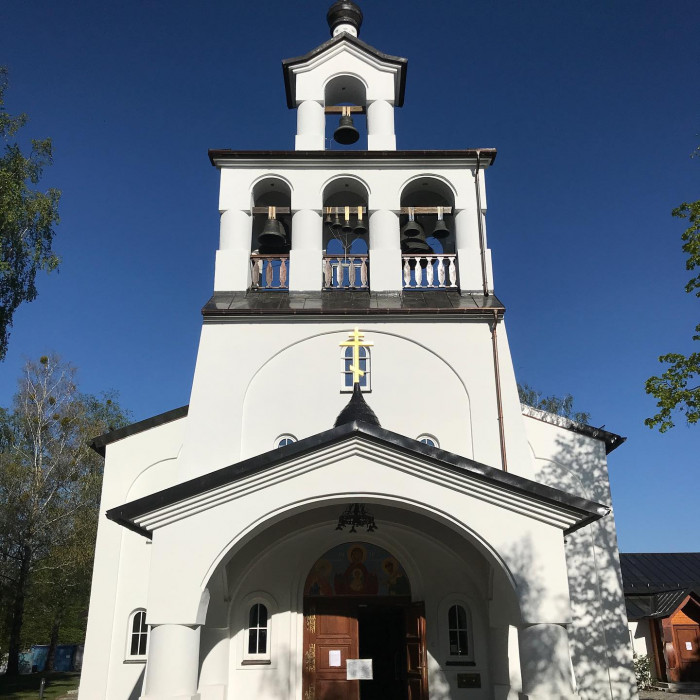 Stadtausw&auml;rts geht es vorbei am Lager vom Dallmayer. Dort wird der Kaffee ger&ouml;s