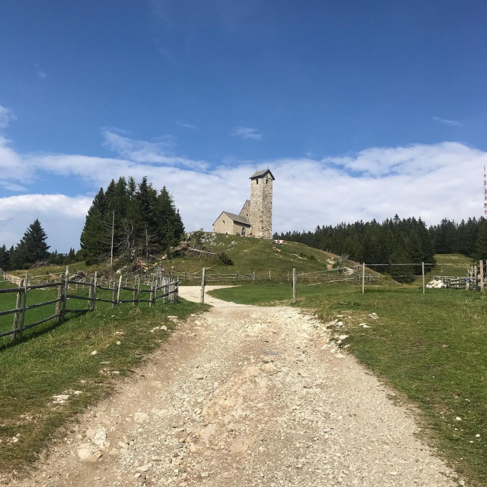 Mit der Gondel fahren wir von der Talstation in Lana nach oben. Das eigentliche Highlight ist dann a