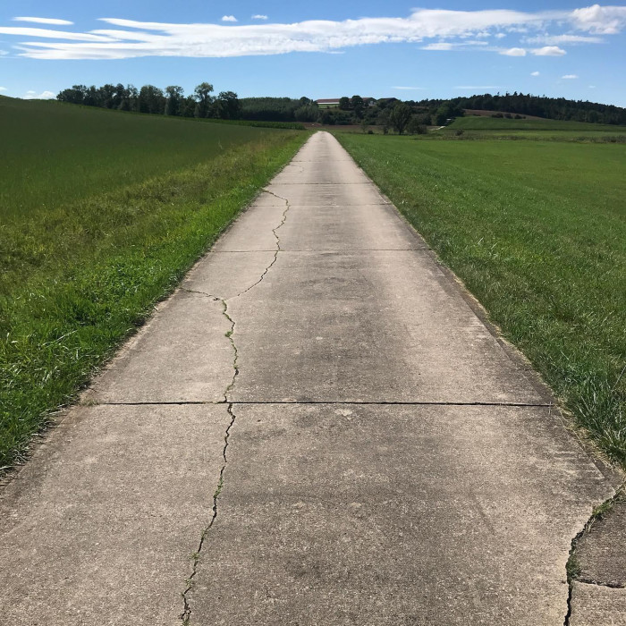 Soweit ich wei&szlig; gibt es noch keinen offiziellen Radweg von Hohenlohe nach M&uuml;nchen. Zeit wird's. Also