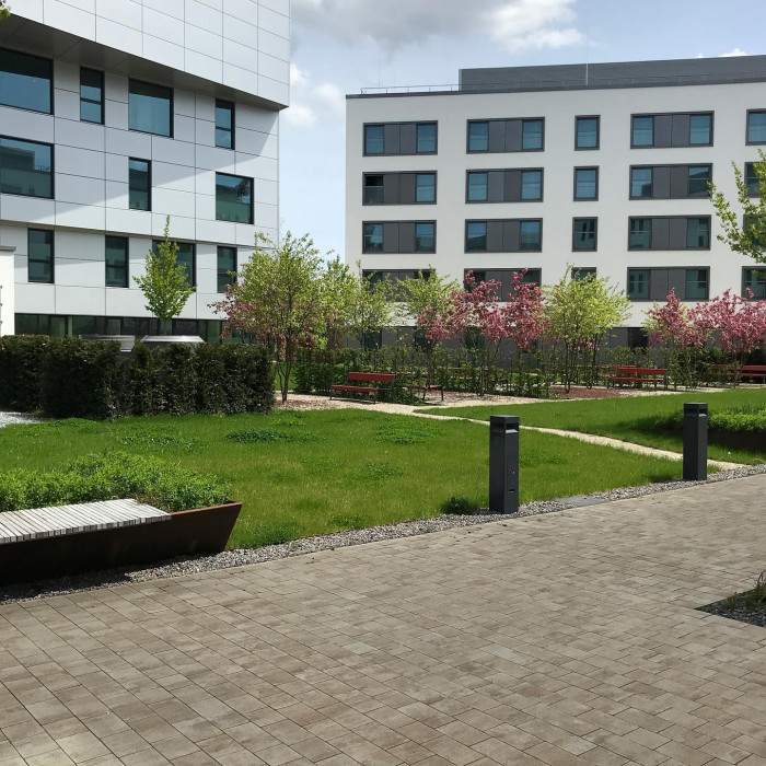 Neuen Innenhof im @werksviertelmitte entdeckt. Komplett einsam und sonnig.