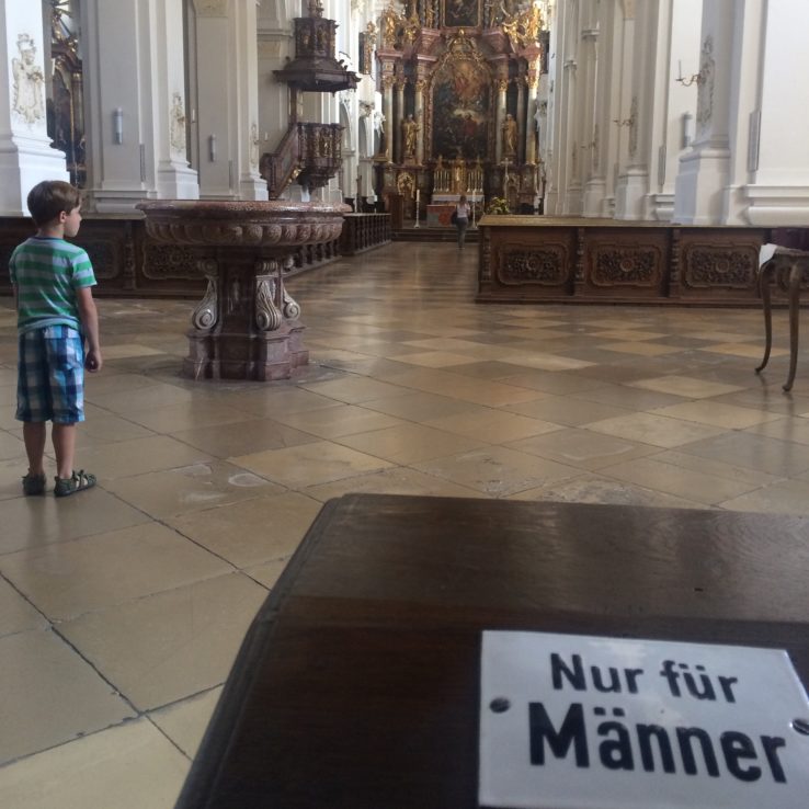 Im Kloster gibt es noch Regeln!